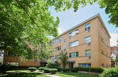 2205 West Highland Avenue Chicago IL 60659