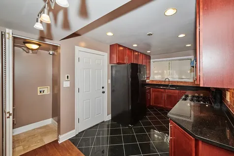 2205 West Highland Avenue Chicago IL 60659