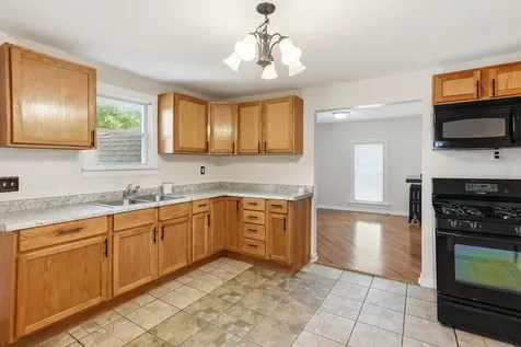 516 Garnsey Avenue Joliet IL 60432
