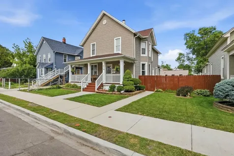516 Garnsey Avenue Joliet IL 60432