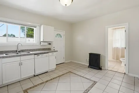 516 Garnsey Avenue Joliet IL 60432