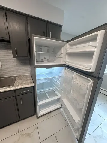 8805 Dee Road Des Plaines IL 60016