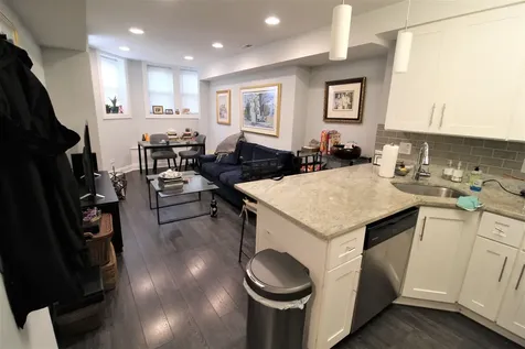 2329 West Barry Avenue Chicago IL 60618