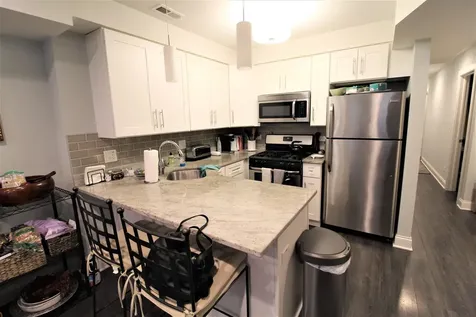 2329 West Barry Avenue Chicago IL 60618
