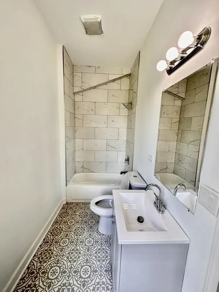 1130 South Sacramento Boulevard Chicago IL 60612