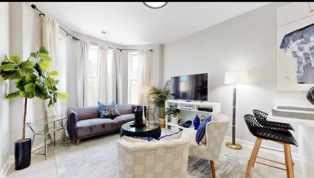 1130 South Sacramento Boulevard Chicago IL 60612