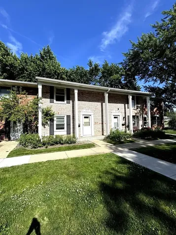1851 Mckool Avenue Streamwood IL 60107