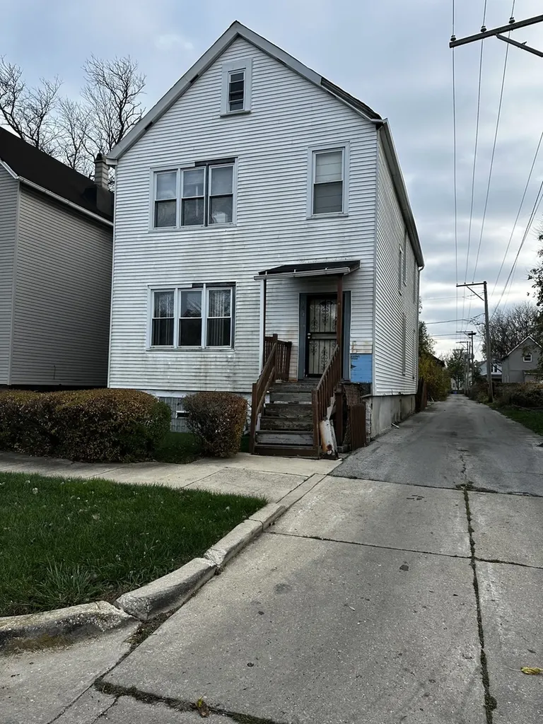 347 West 59th Place Chicago IL 60621