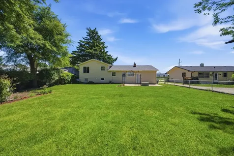 380 Barron Boulevard Grayslake IL 60030