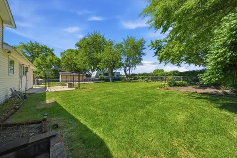 380 Barron Boulevard Grayslake IL 60030