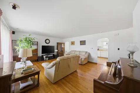 380 Barron Boulevard Grayslake IL 60030