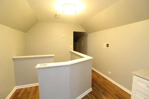 3732 North Ashland Avenue Chicago IL 60613
