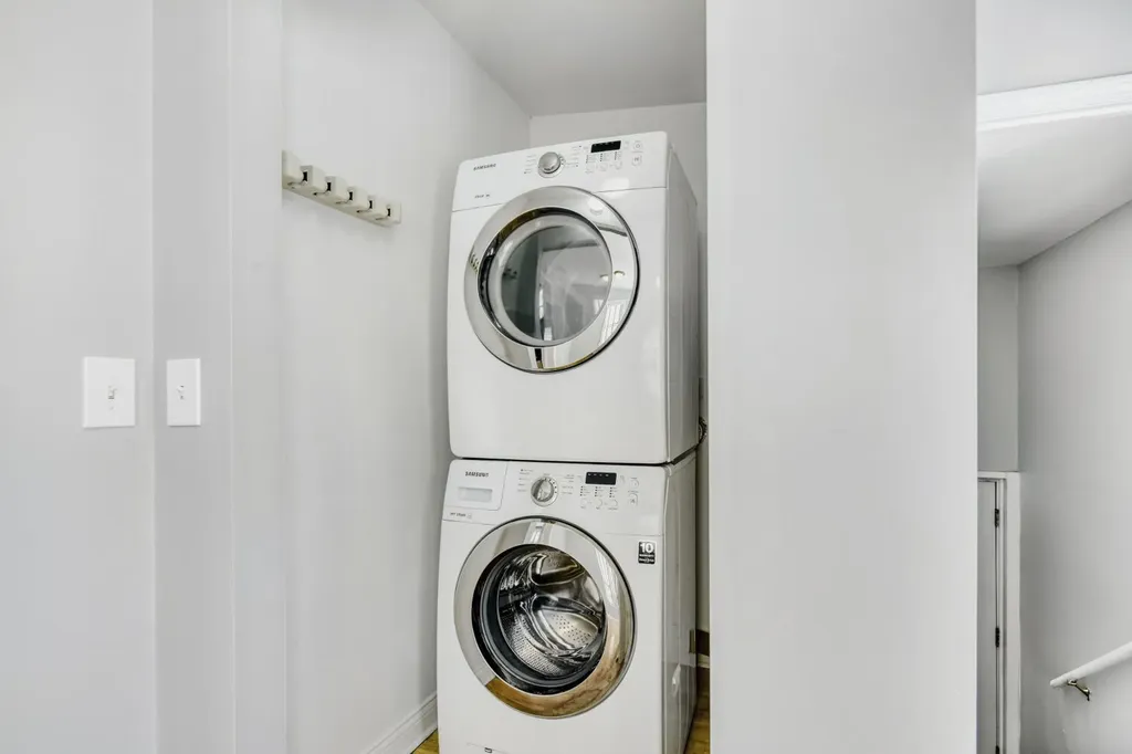 5635 West Patterson Avenue Chicago IL 60634