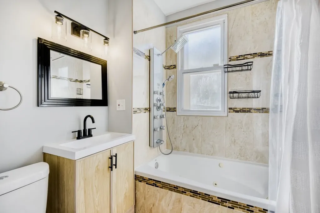 5635 West Patterson Avenue Chicago IL 60634