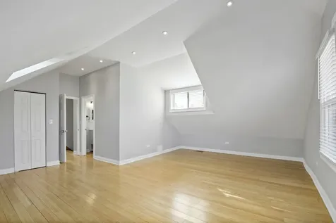 5635 West Patterson Avenue Chicago IL 60634
