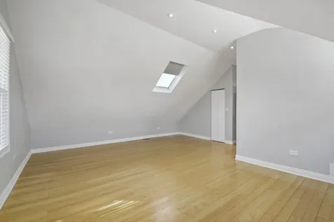 5635 West Patterson Avenue Chicago IL 60634