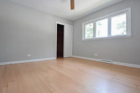 5041 North Knight Avenue Norridge IL 60706