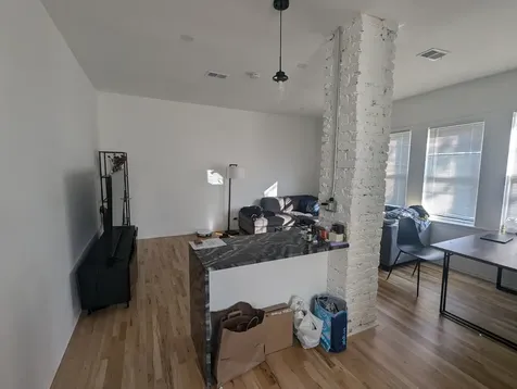 2470 North Clybourn Avenue Chicago IL 60614