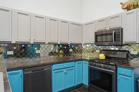 690 Littleton Trail Elgin IL 60120