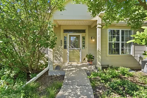 690 Littleton Trail Elgin IL 60120