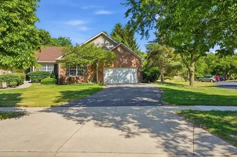 690 Littleton Trail Elgin IL 60120