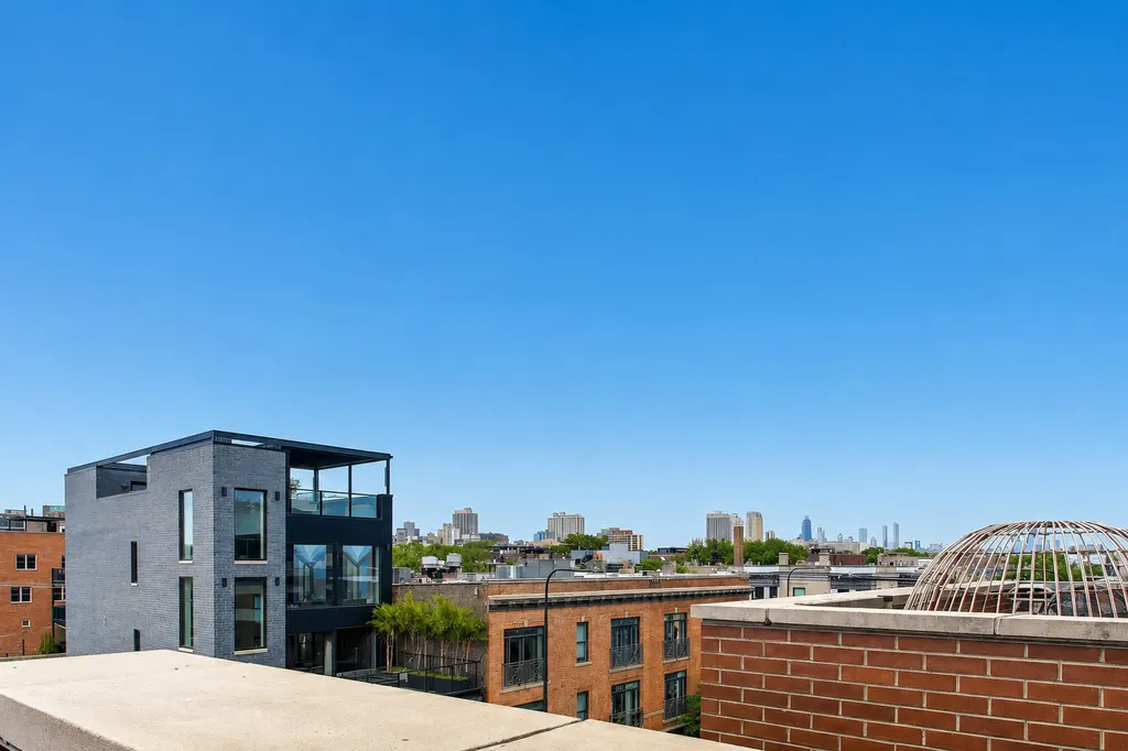 3344 North Halsted Street Chicago IL 60657