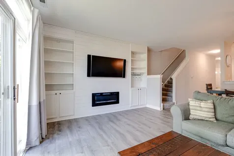 3124 Falling Waters Lane Lindenhurst IL 60046