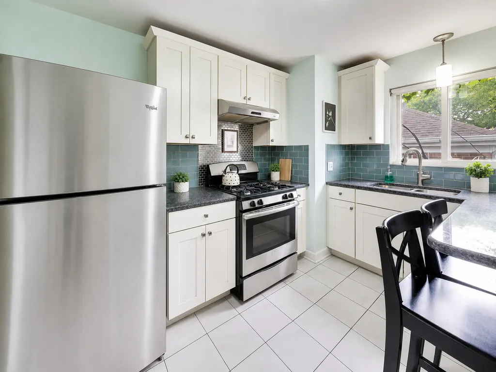 6600 North Ridge Boulevard Chicago IL 60626