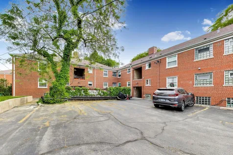 6600 North Ridge Boulevard Chicago IL 60626
