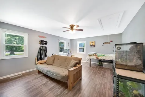 5074 Oakridge Drive St. Anne IL 60964