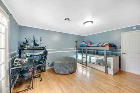 5074 Oakridge Drive St. Anne IL 60964