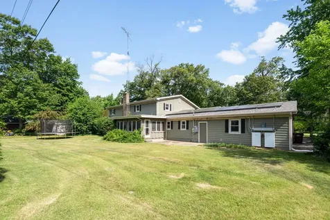 5074 Oakridge Drive St. Anne IL 60964