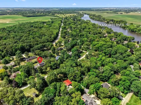 5074 Oakridge Drive St. Anne IL 60964