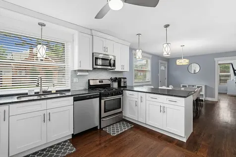 8900 South Utica Avenue Evergreen Park IL 60805