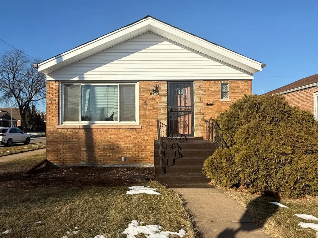 12484 South Michigan Avenue Chicago IL 60628