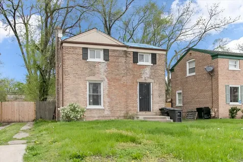 9846 South Calhoun Avenue Chicago IL 60617