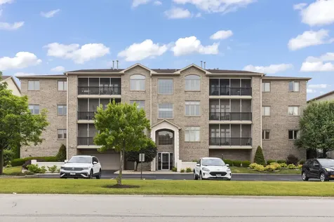 18610 Pine Lake Drive Tinley Park IL 60477