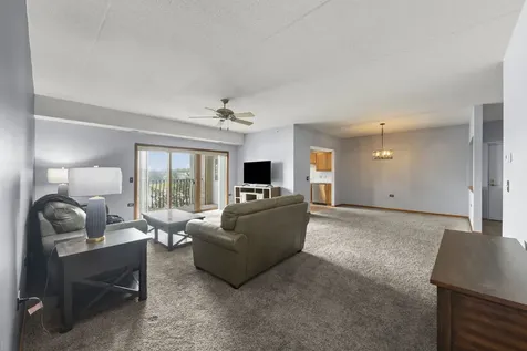 18610 Pine Lake Drive Tinley Park IL 60477