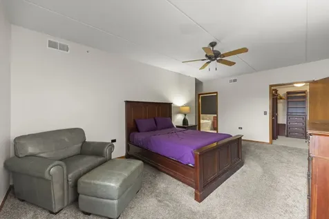 18610 Pine Lake Drive Tinley Park IL 60477