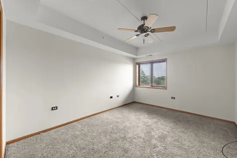 18610 Pine Lake Drive Tinley Park IL 60477