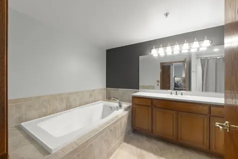 18610 Pine Lake Drive Tinley Park IL 60477