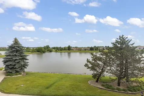 18610 Pine Lake Drive Tinley Park IL 60477