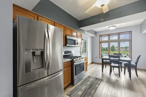 18610 Pine Lake Drive Tinley Park IL 60477