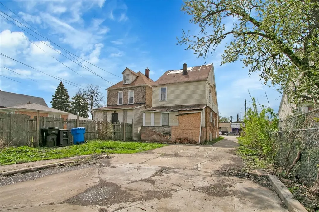 912 West 87th Street Chicago IL 60620