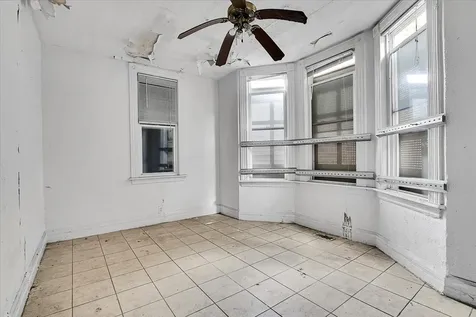 912 West 87th Street Chicago IL 60620