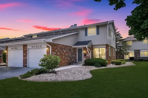1696 Darwin Court Wheaton IL 60189