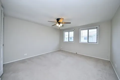 1696 Darwin Court Wheaton IL 60189