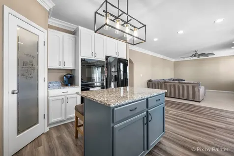 748 Cashmere Lane Elgin IL 60124