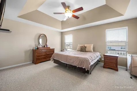 748 Cashmere Lane Elgin IL 60124