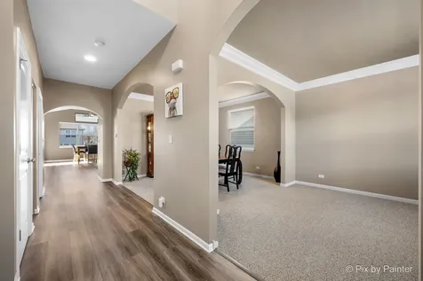 748 Cashmere Lane Elgin IL 60124